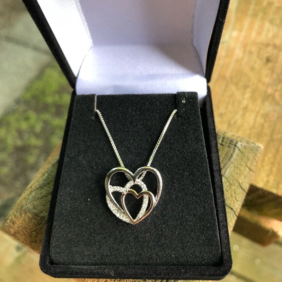 5⭐️RATED TRI COLOR HEART - Picture 5 of 7